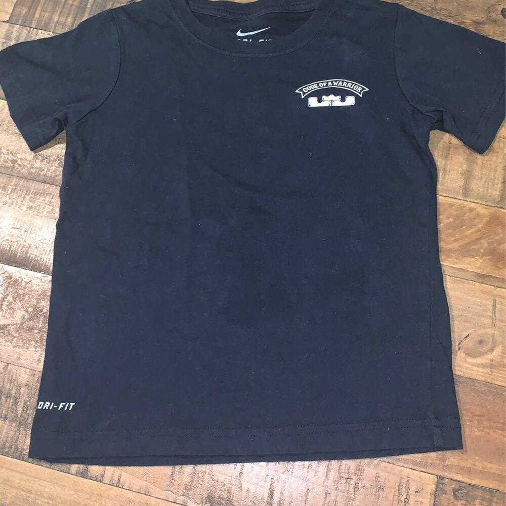 Kids Nike Tee Sz 6
